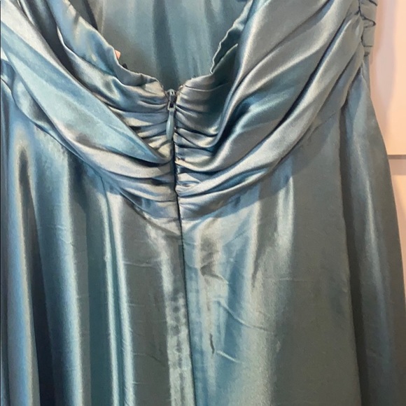 Beautiful 100% Silk Dress - Picture 5 of 6